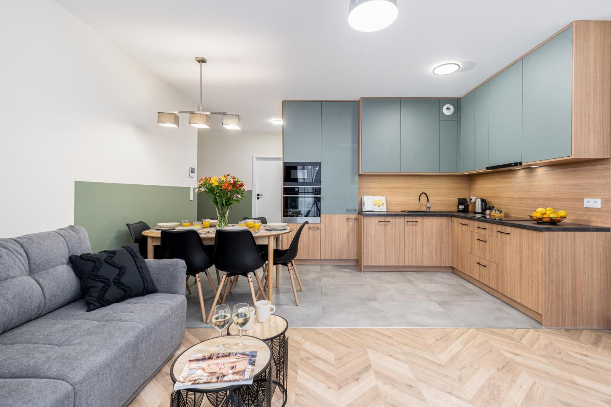 Saska Park Apartament *